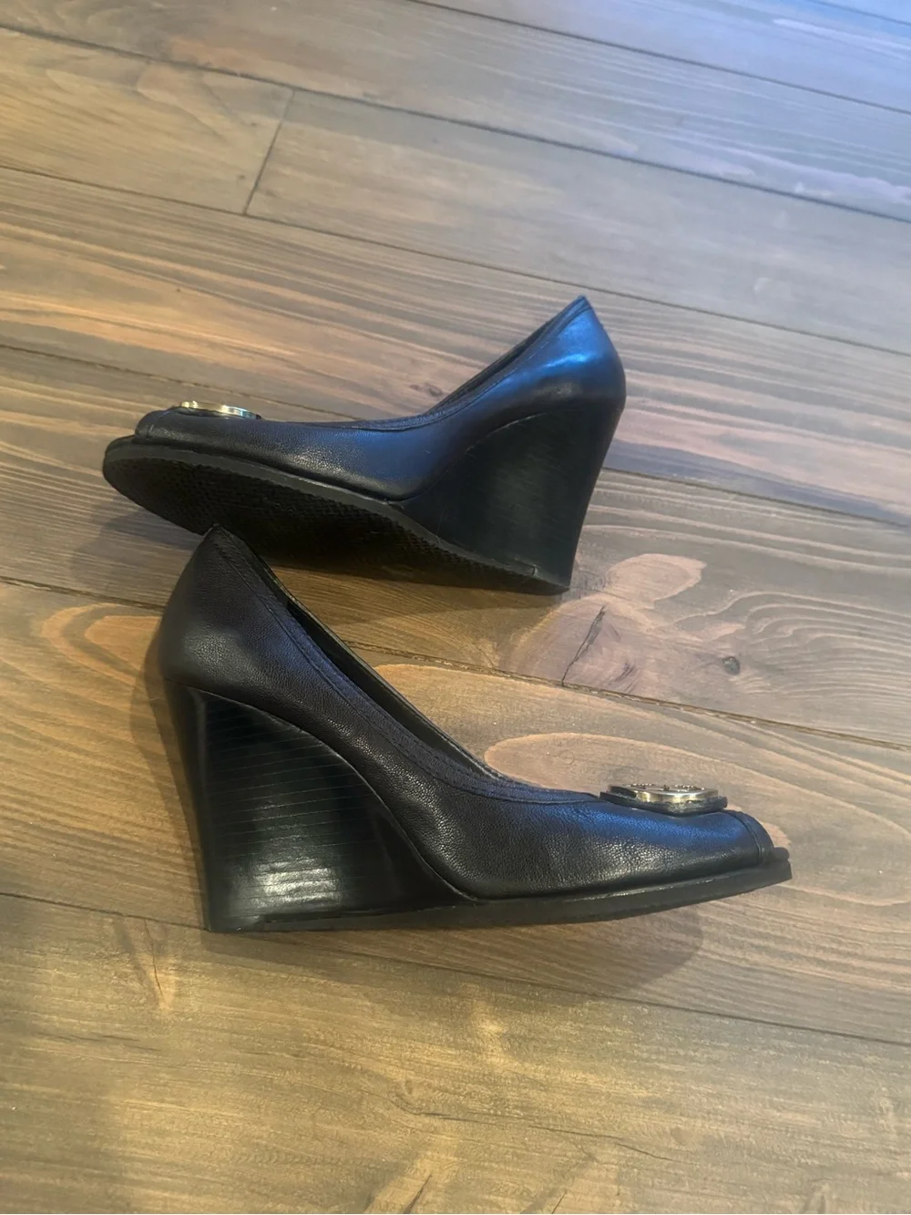 Tory Burch Wedge Heels 9.5M Black Leather